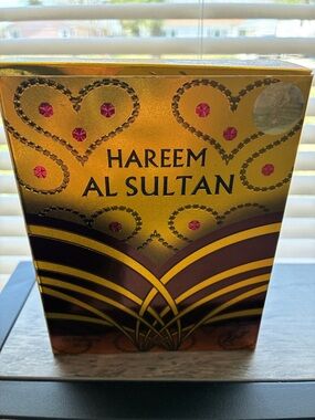 Hareem Al Sultan Fragrance Gold and Maroon Fragrance is in additional pictures.